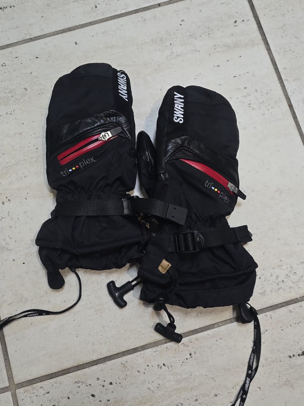 Swany Black Mittens XL
